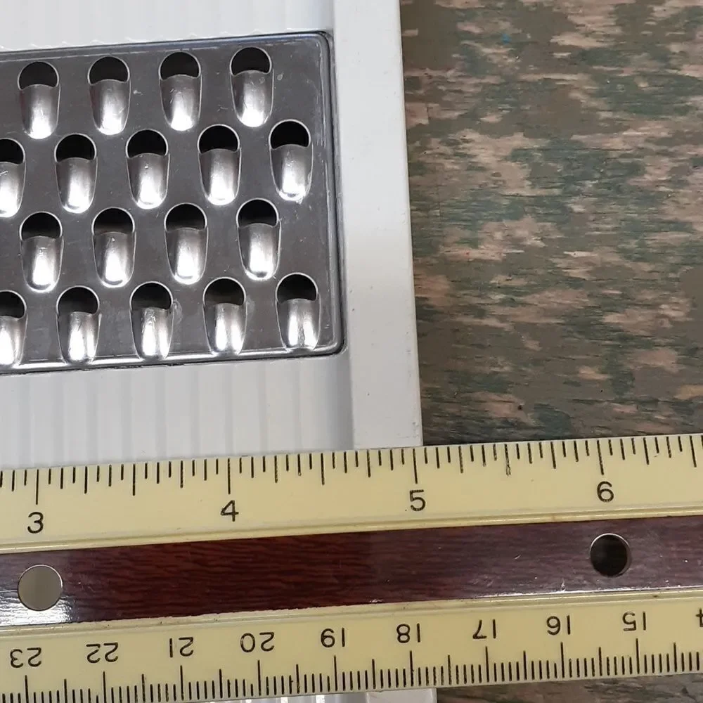 Paterno 7 blade, 8 cut‎ spiraling pro and hand held grater/slicer